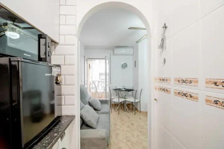 Apartamento Inteiro Acolhedor Perto Da Praia Τορεβιέχα Εξωτερικό φωτογραφία